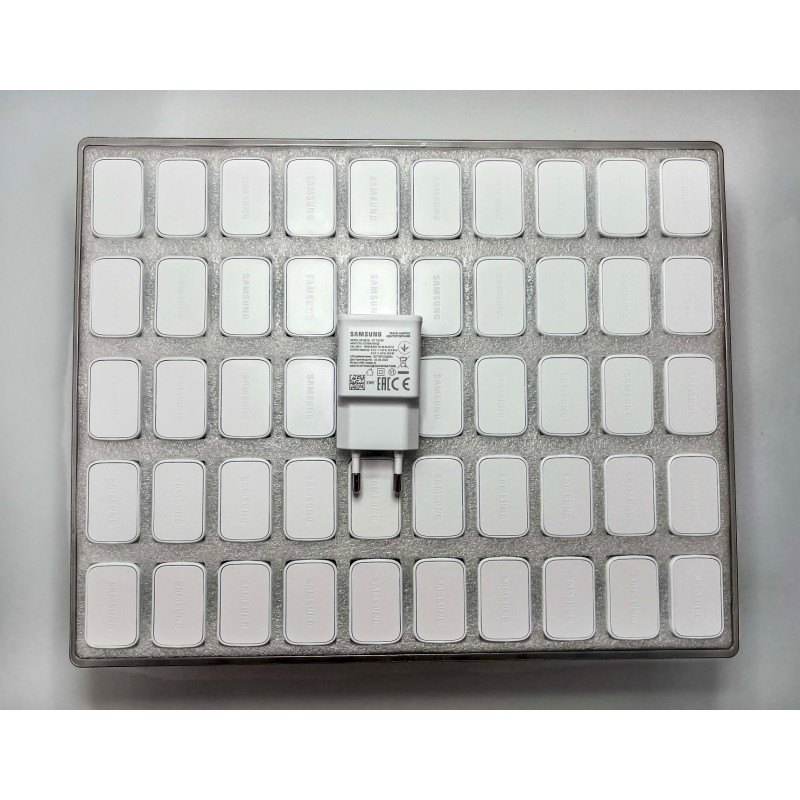 Samsung EP-TA200EWE USB-A 15W Travel Charger / white