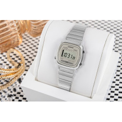 CASIO Vintage LA670WEA-8AEF Women's Watch / silver