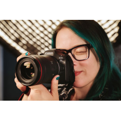 Canon EOS R6 Mark III + RF 24-105mm F4 L IS USM MILC 32,5 MP CMOS 6960 x 4640 pikseliai Juoda