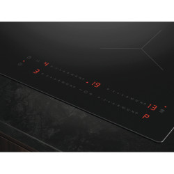 AEG TO64IA0SIT Juoda Įmontuoti 56 cm Indukcinė viryklė, padalyta į sritis 4 zone(s)