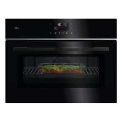 AEG Series 6000 TK6NK40PB 3000 W Juoda