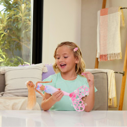Barbie JLW56 doll