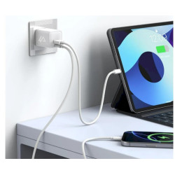 iPEAX 90010129 USB-C / USB-A Charger 20W