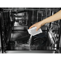 Electrolux M2DCP051 100 kg 2 vnt Indaplovėje naudojamas ploviklis Milteliai